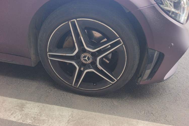 Used Mercedes-Benz C-Class 2020 C 260 Coupe Right Front Wheel Hub