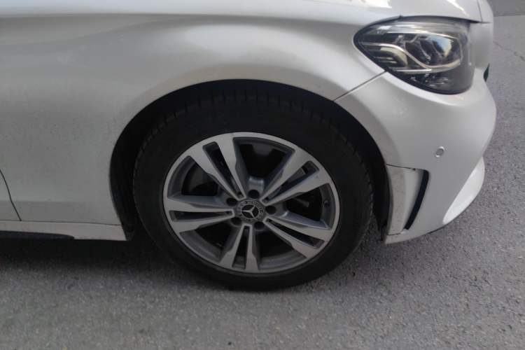 Used Mercedes-Benz C-Class 2020 C 200 L Fashion Edition Sport Version Right Front Wheel Hub