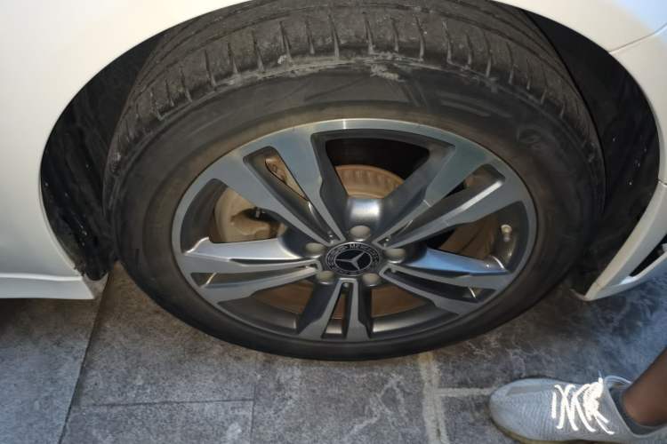 Used Mercedes-Benz C-Class 2020 C 200 L Fashion Edition Sport Version Right Front Wheel Hub