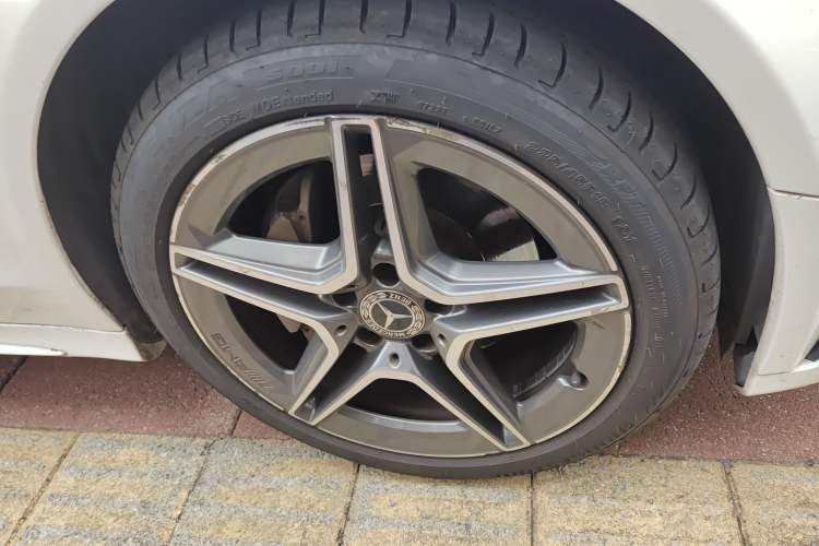 Used Mercedes-Benz C-Class 2020 C 260 Estate Right Front Wheel Hub