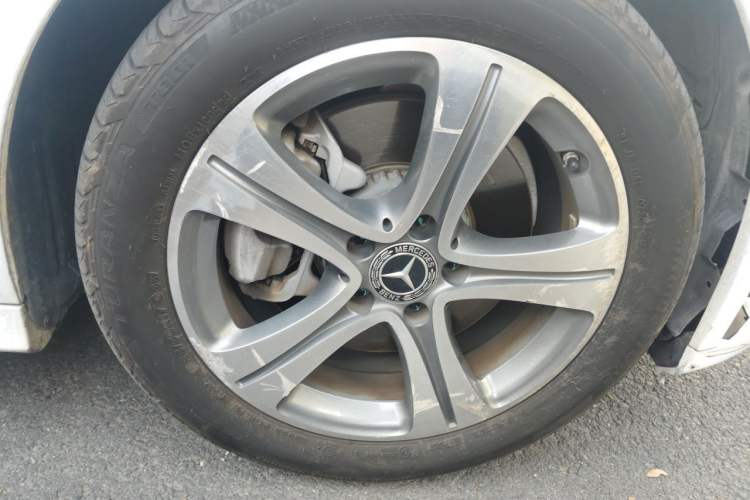 Used Mercedes-Benz C-Class 2020 C 260 L Sport Edition Right Front Wheel Hub