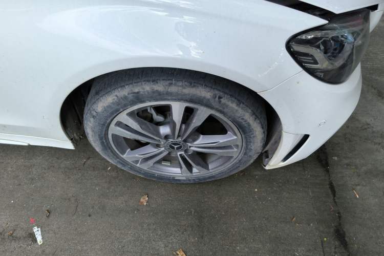 Used Mercedes-Benz C-Class 2020 C 200 L Fashion Edition Sport Version Right Front Wheel Hub