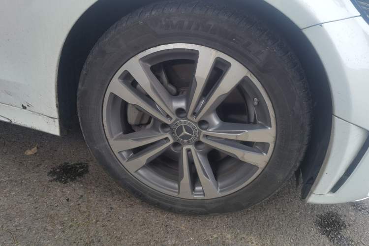 Used Mercedes-Benz C-Class 2020 C 200 L Fashion Edition Sport Version Right Front Wheel Hub