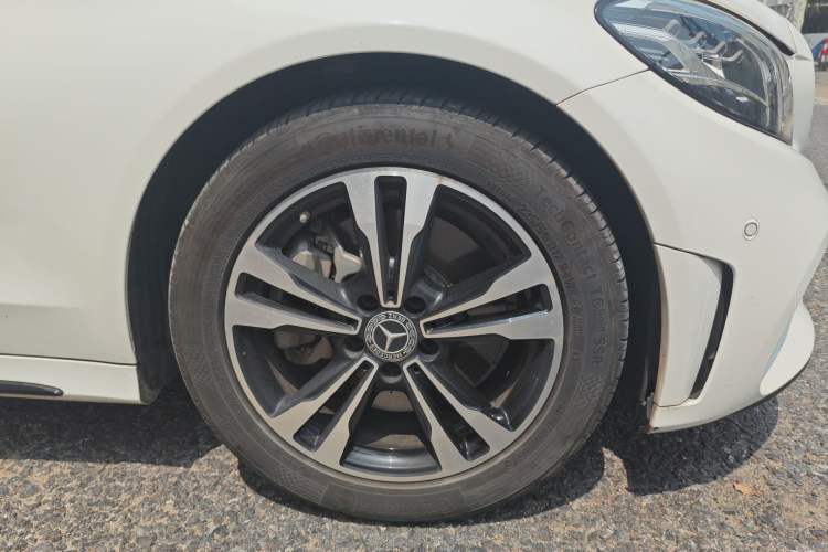 Used Mercedes-Benz C-Class 2020 C 260 Sport Edition Right Front Wheel Hub