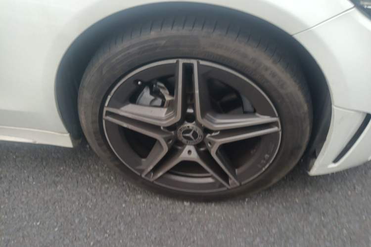 Used Mercedes-Benz C-Class 2020 Facelifted C 260 Estate Right Front Wheel Hub
