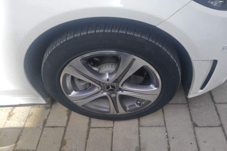 Used Mercedes-Benz C-Class 2020 C 260 L Sport Edition Right Front Wheel Hub
