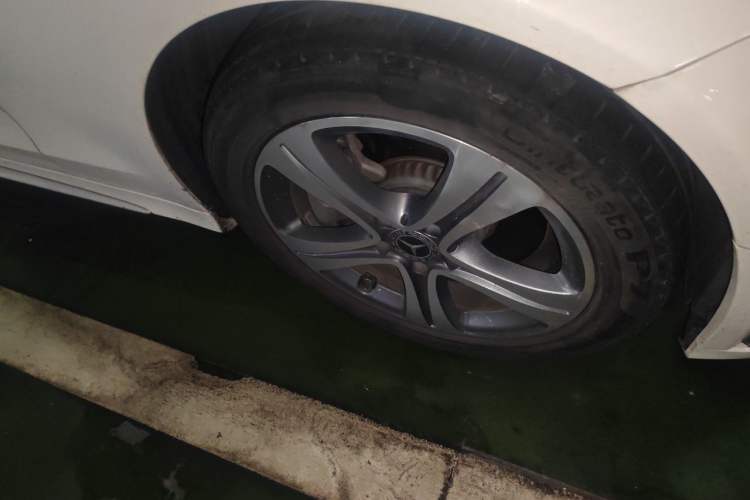 Used Mercedes-Benz C-Class 2020 C 260 L Sport Edition Right Front Wheel Hub