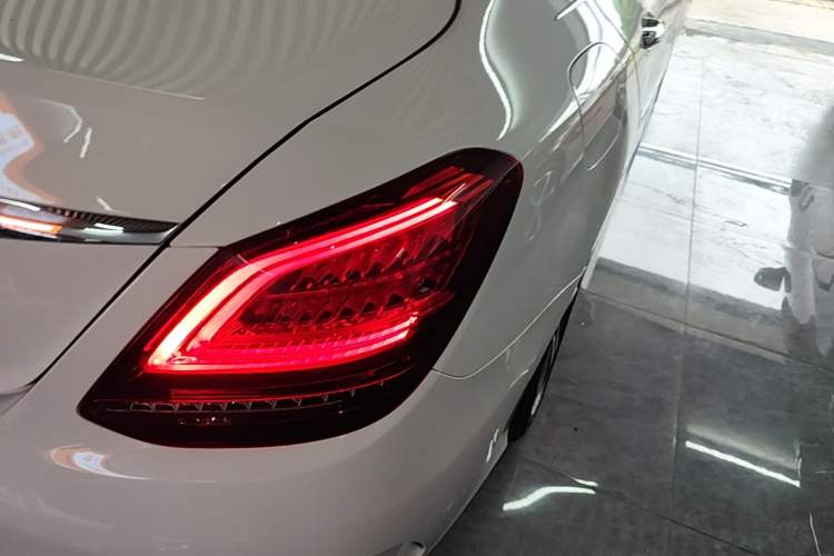 Used Mercedes-Benz C-Class 2020 Restyled C 260 L Sport Edition Right Rear Taillight