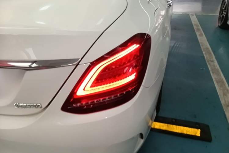 Used Mercedes-Benz C-Class 2020 Restyled C 200 L Fashion Edition Sport Version Right Rear Taillight
