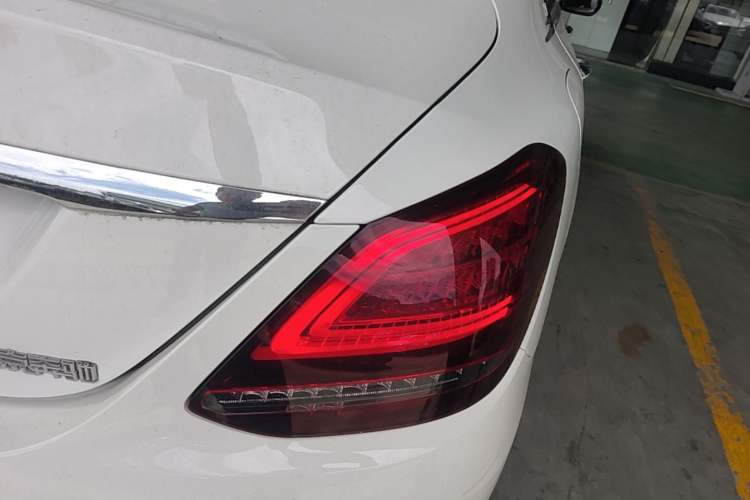 Used Mercedes-Benz C-Class 2020 Restyled C 200 L Fashion Edition Sport Version Right Rear Taillight