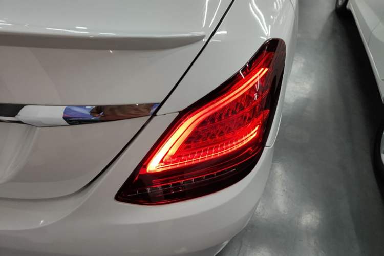 Used Mercedes-Benz C-Class 2020 Restyled C 260 L Sport Edition Right Rear Taillight