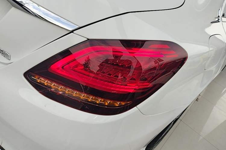 Used Mercedes-Benz C-Class 2020 Restyled C 200 L Fashion Edition Sport Version Right Rear Taillight