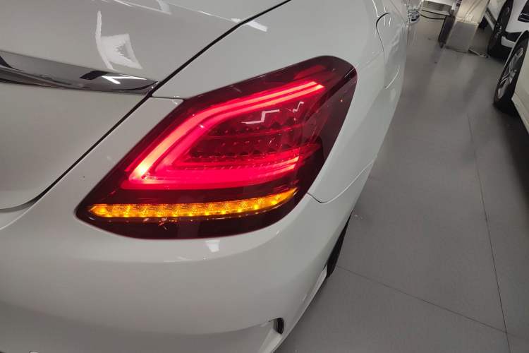 Used Mercedes-Benz C-Class 2020 Restyled C 260 L Sport Edition Right Rear Taillight