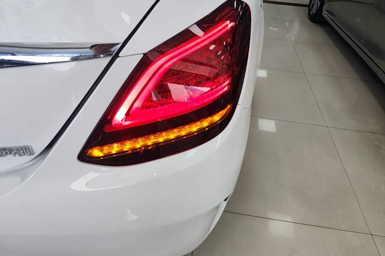 Used Mercedes-Benz C-Class 2020 C 260 L Sport Edition Right Rear Taillight