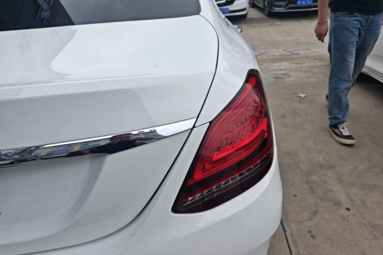 Used Mercedes-Benz C-Class 2020 Restyled C 200 L Fashion Edition Sport Version Right Rear Taillight