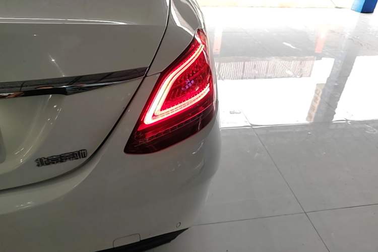 Used Mercedes-Benz C-Class 2020 Restyled C 200 L Fashion Edition Sport Version Right Rear Taillight