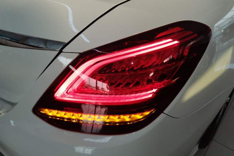 Used Mercedes-Benz C-Class 2020 Restyled C 200 L Fashion Edition Sport Version Right Rear Taillight
