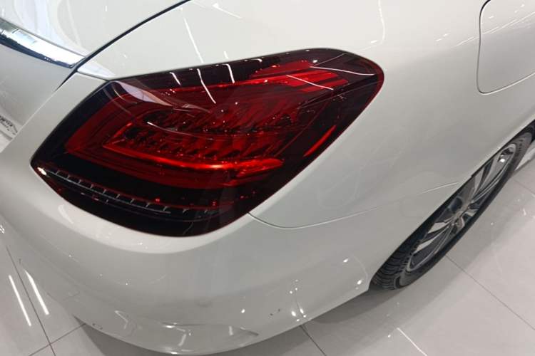 Used Mercedes-Benz C-Class 2020 Restyled C 200 L Fashion Edition Sport Version Right Rear Taillight