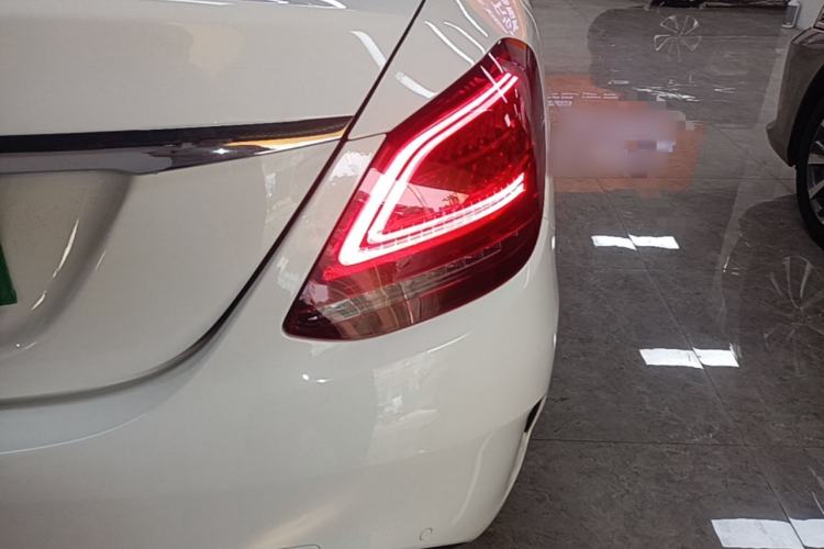 Used Mercedes-Benz C-Class 2020 Restyled C 200 L Fashion Edition Sport Version Right Rear Taillight