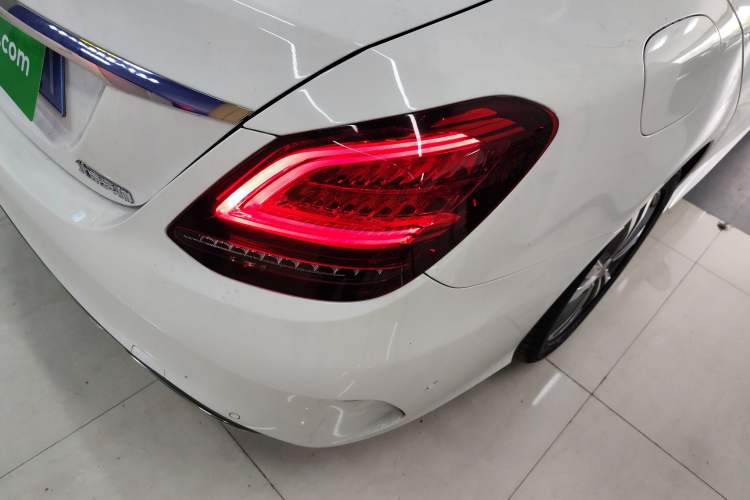 Used Mercedes-Benz C-Class 2020 Restyled C 200 L Fashion Edition Sport Version Right Rear Taillight