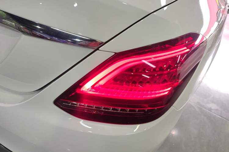 Used Mercedes-Benz C-Class 2020 Restyled C 260 L Sport Edition Right Rear Taillight