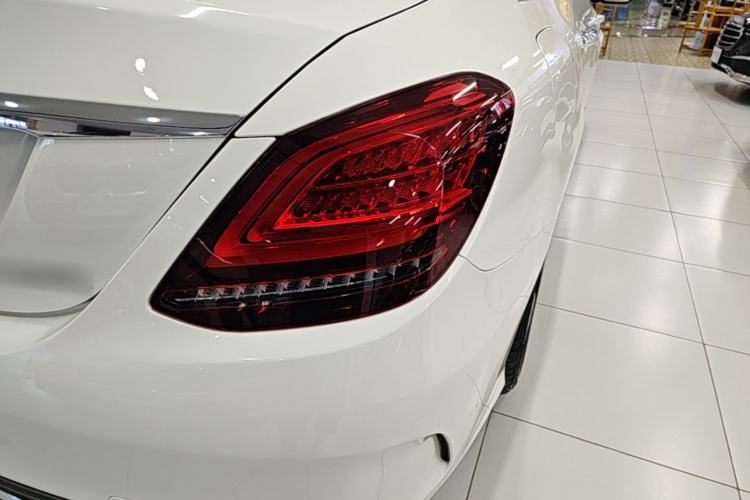 Used Mercedes-Benz C-Class 2020 Restyled C 200 L Fashion Edition Sport Version Right Rear Taillight