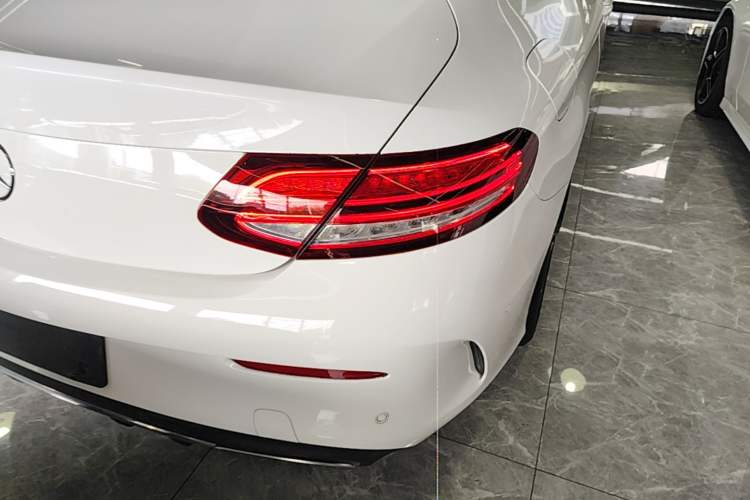 Used Mercedes-Benz C-Class 2020 C 260 Coupe Right Rear Taillight
