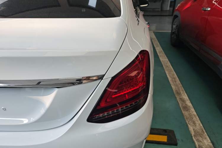 Used Mercedes-Benz C-Class 2020 Restyled C 260 L Sport Edition Right Rear Taillight