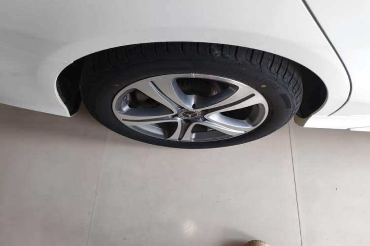 Used Mercedes-Benz C-Class 2020 Restyled C 260 L Sport Edition Right Rear Wheel Hub