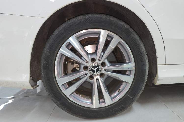 Used Mercedes-Benz C-Class 2020 C 200 L Fashion Edition Sport Version Right Rear Wheel Hub