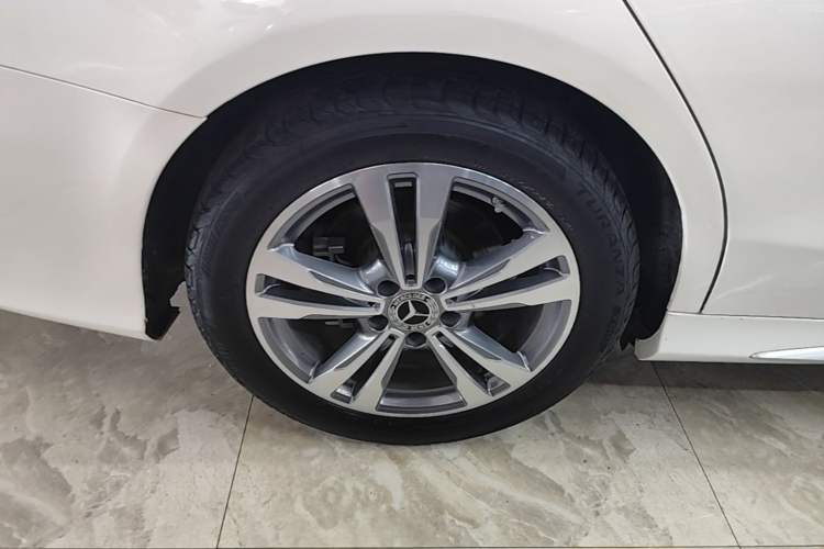 Used Mercedes-Benz C-Class 2020 C 200 L Dynamic Sport Edition Right Rear Wheel Hub