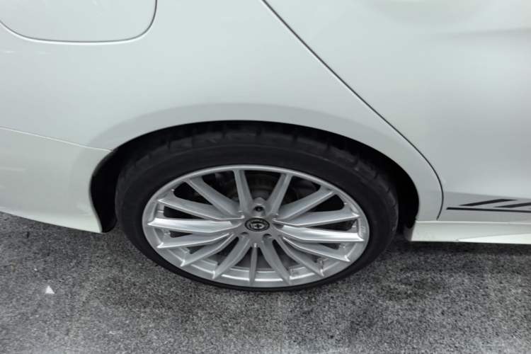 Used Mercedes-Benz C-Class 2020 C 260 Estate Right Rear Wheel Hub