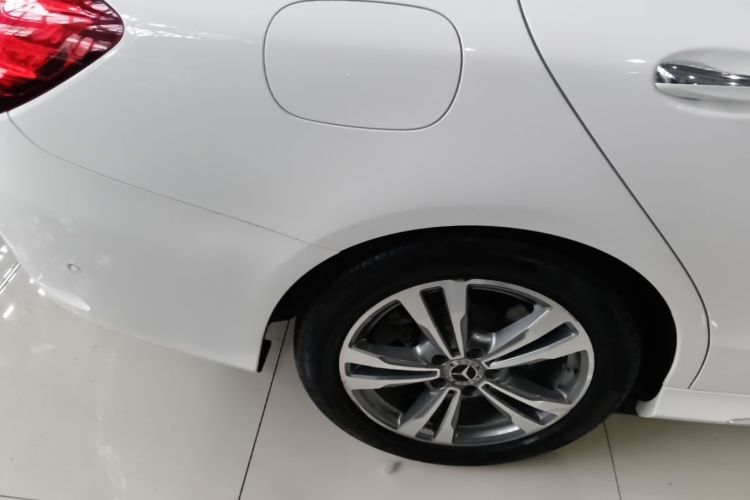 Used Mercedes-Benz C-Class 2020 Restyled C 200 L Fashion Edition Sport Version Right Rear Wheel Hub
