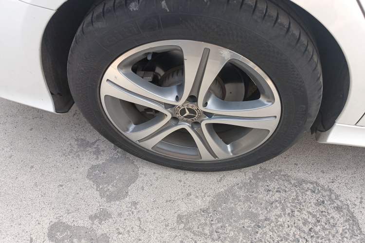 Used Mercedes-Benz C-Class 2020 C 260 L Sport Edition Right Rear Wheel Hub