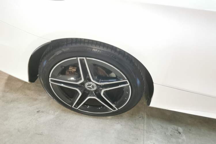 Used Mercedes-Benz C-Class 2020 C 260 Coupe Right Rear Wheel Hub