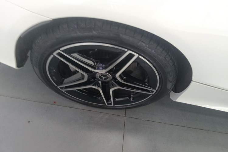 Used Mercedes-Benz C-Class 2020 C 260 Coupe Right Rear Wheel Hub