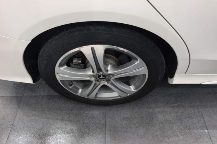 Used Mercedes-Benz C-Class 2020 C 260 L Sport Edition Right Rear Wheel Hub