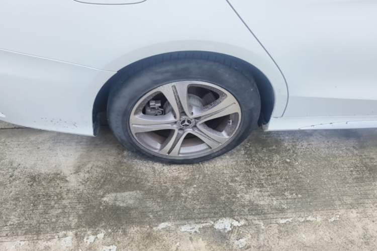 Used Mercedes-Benz C-Class 2020 Restyled C 260 L Sport Edition Right Rear Wheel Hub