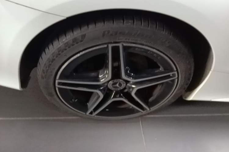 Used Mercedes-Benz C-Class 2020 C 260 Coupe Right Rear Wheel Hub