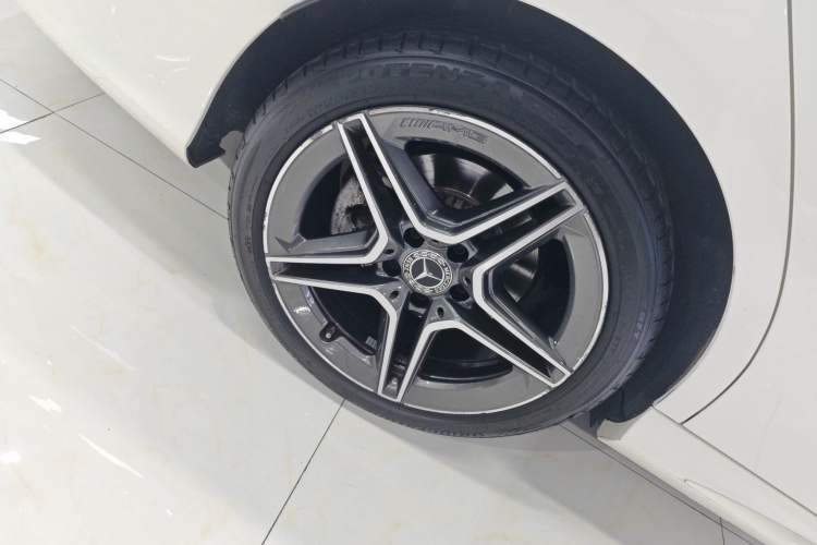 Used Mercedes-Benz C-Class 2020 Facelifted C 260 Estate Right Rear Wheel Hub