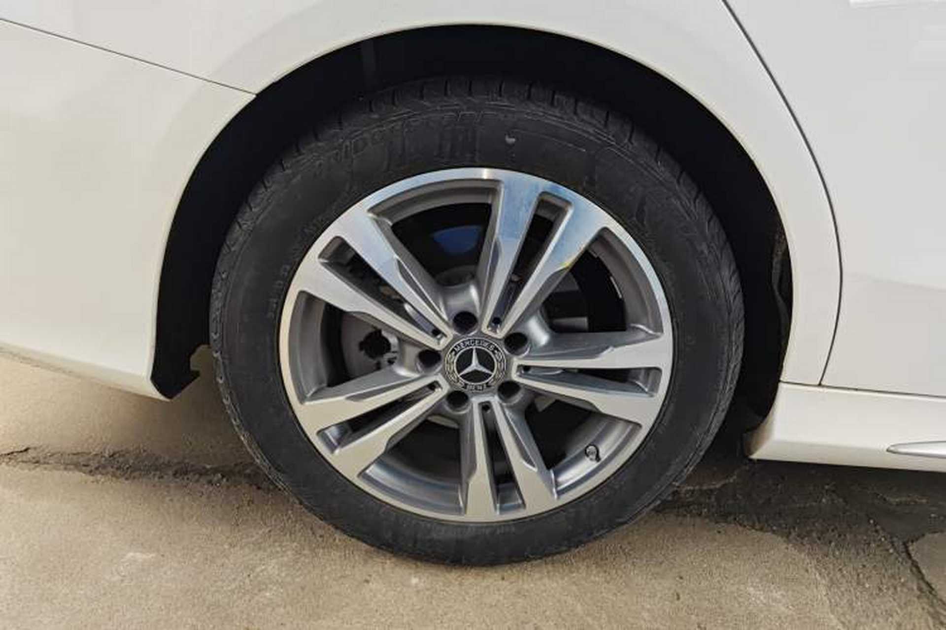 Used Mercedes-Benz C-Class 2020 C 200 L Fashion Edition Sport Version Right Rear Wheel Hub