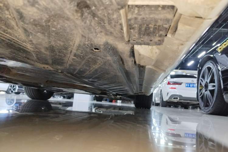 Used Mercedes-Benz C-Class 2020 C 260 Sport Edition Right Side Sill