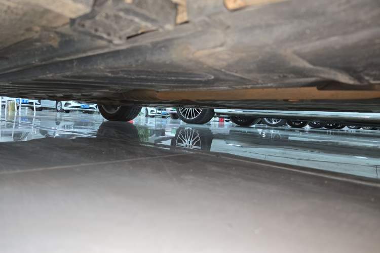 Used Mercedes-Benz C-Class 2020 C 200 L Fashion Edition Sport Version Right Side Sill