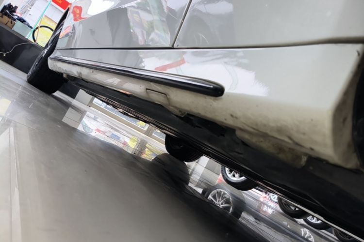 Used Mercedes-Benz C-Class 2020 C 260 Sport Edition Right Side Sill