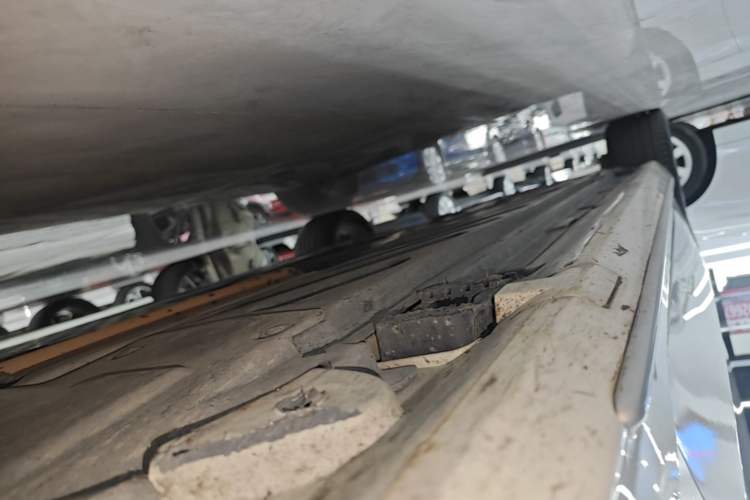 Used Mercedes-Benz C-Class 2020 Restyled C 260 L Sport Edition Right Side Sill
