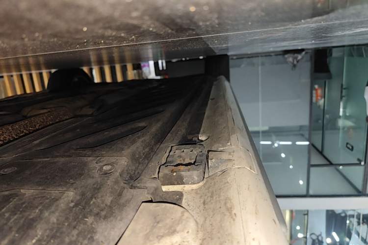 Used Mercedes-Benz C-Class 2020 C 200 L Fashion Edition Sport Version Right Side Sill