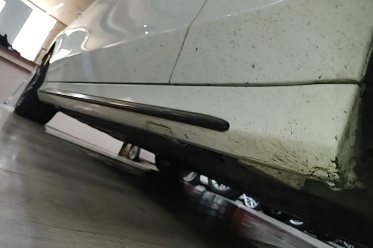 Used Mercedes-Benz C-Class 2020 Restyled C 260 Sport Edition Right Side Sill