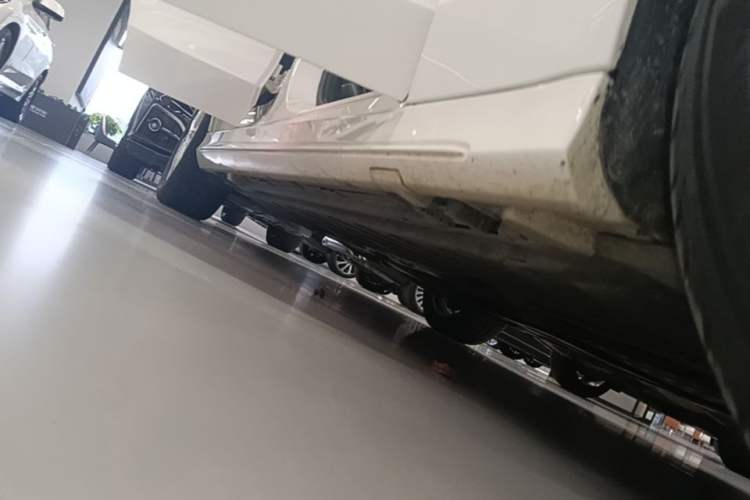 Used Mercedes-Benz C-Class 2020 C 200 station wagon Right Side Sill