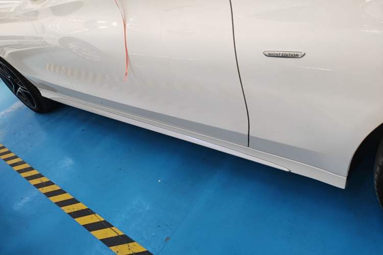 Used Mercedes-Benz C-Class 2020 Restyled C 260 L Sport Edition Right Side Sill