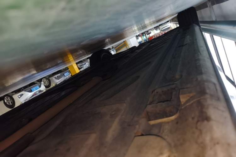 Used Mercedes-Benz C-Class 2020 Restyled C 260 L Sport Edition Right Side Sill